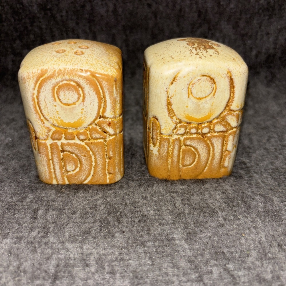 Vintage FRANKOMA Mayan Aztec Prairie Brown Tan Salt & Pepper‎ MCM No Corks 2.5"